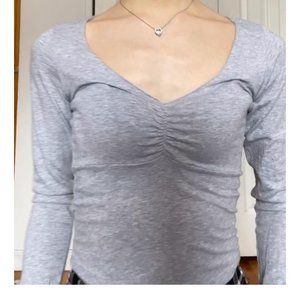 Brandy Melville CHARLIZE TOP in grey